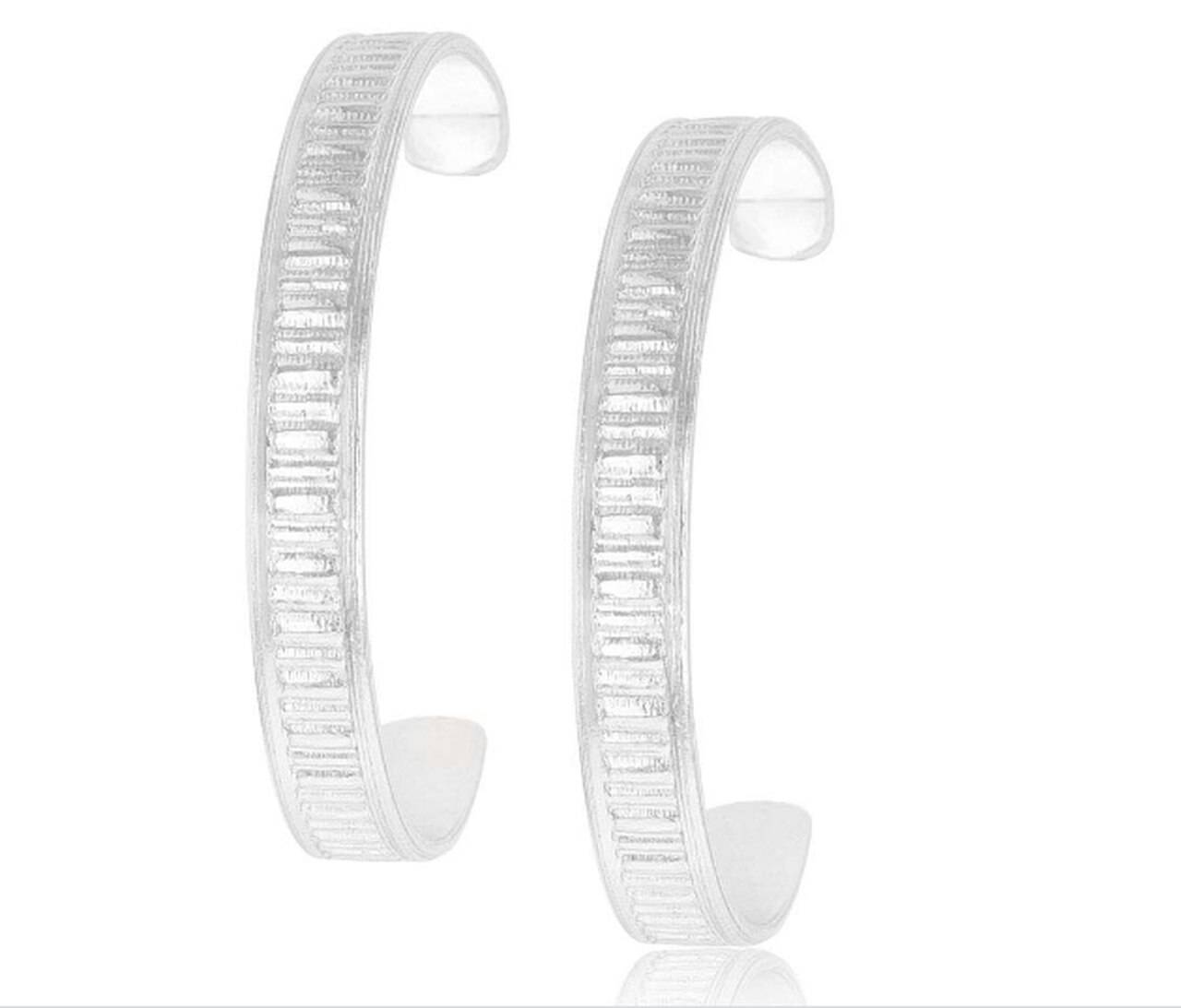 4-261942 Montana Silversmiths Aim High Hoop Earrings sku 4-261942