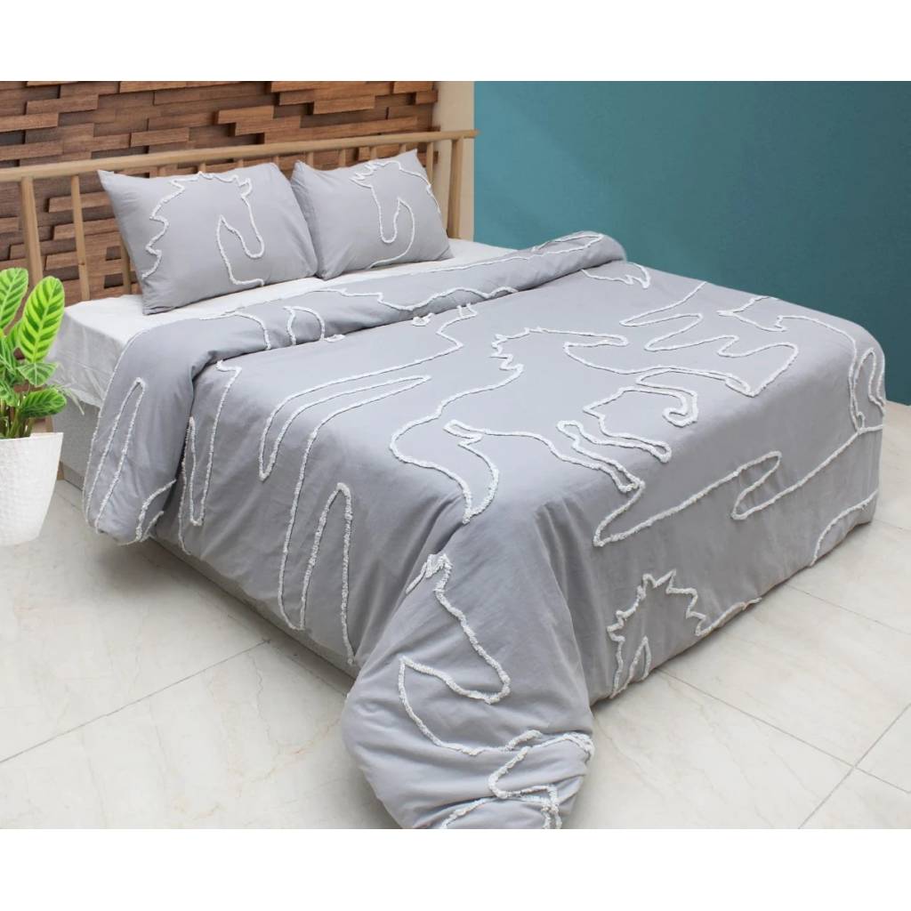 AWST Int'l "Lila" Elegant Horse Duvet Set