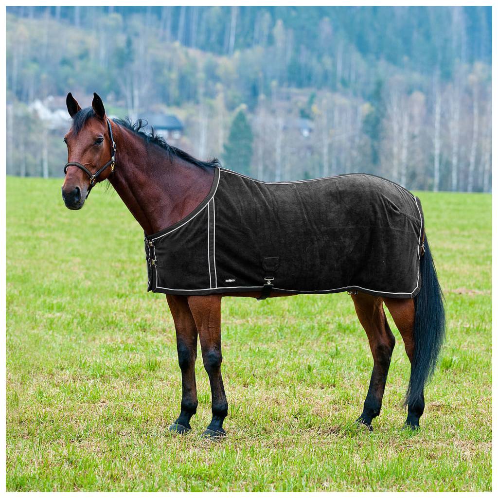 Horze Fleece Rug with Netted Lining