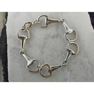 Finishing Touch Snaffle Bracelet