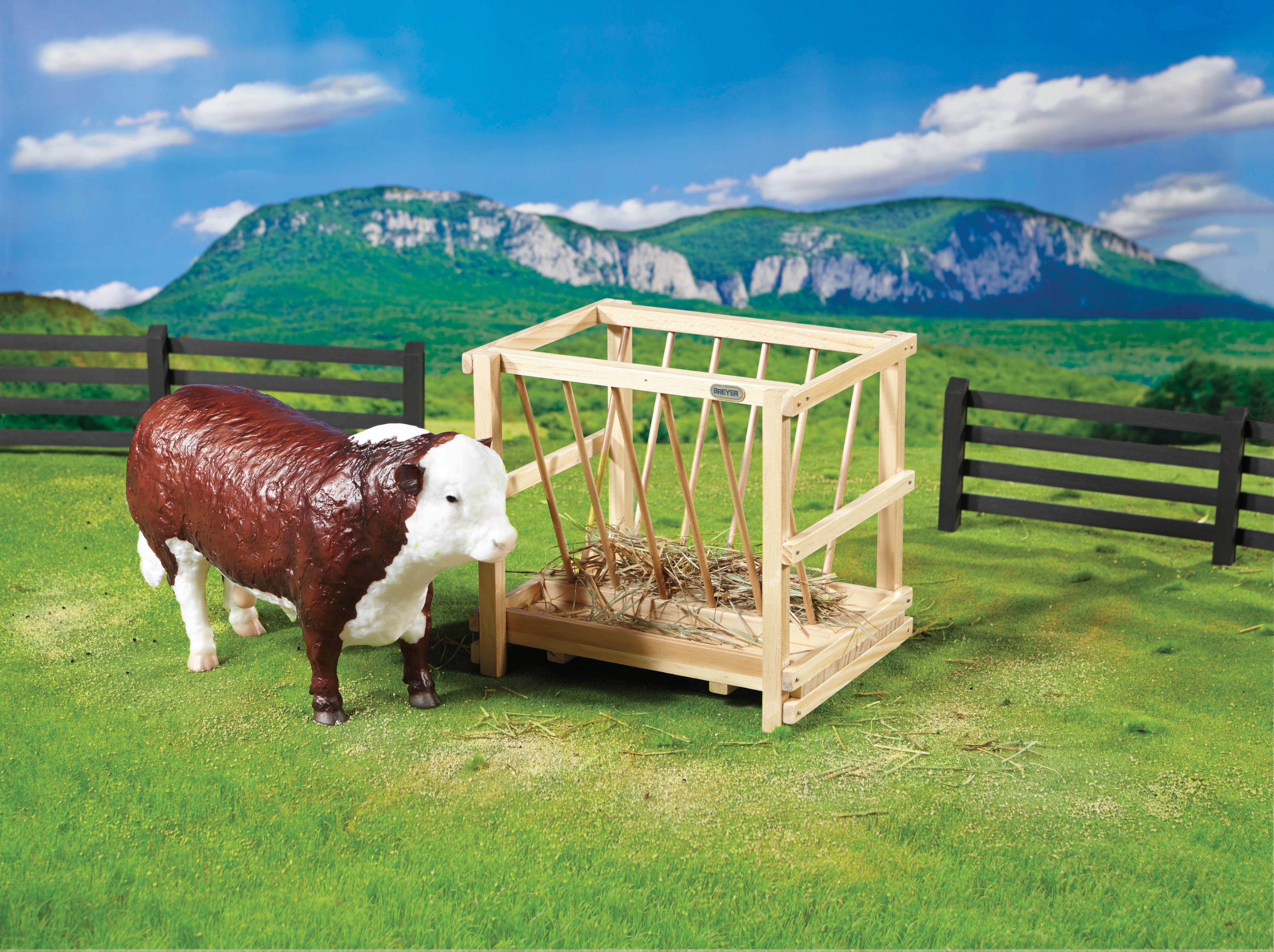 Breyer Traditional Livestock Feeder