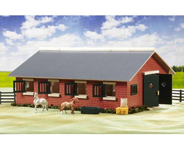 Breyer Stablemates Deluxe Stable Set