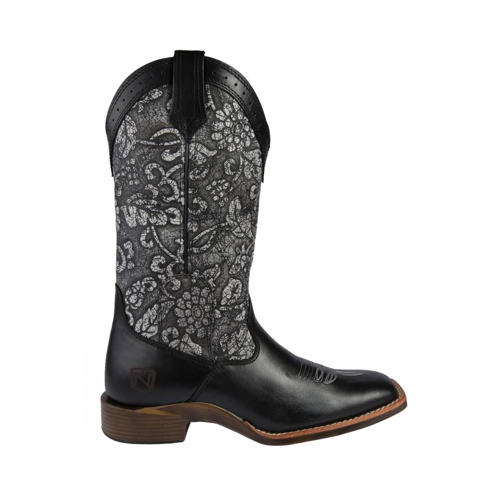 square toe boots out of style