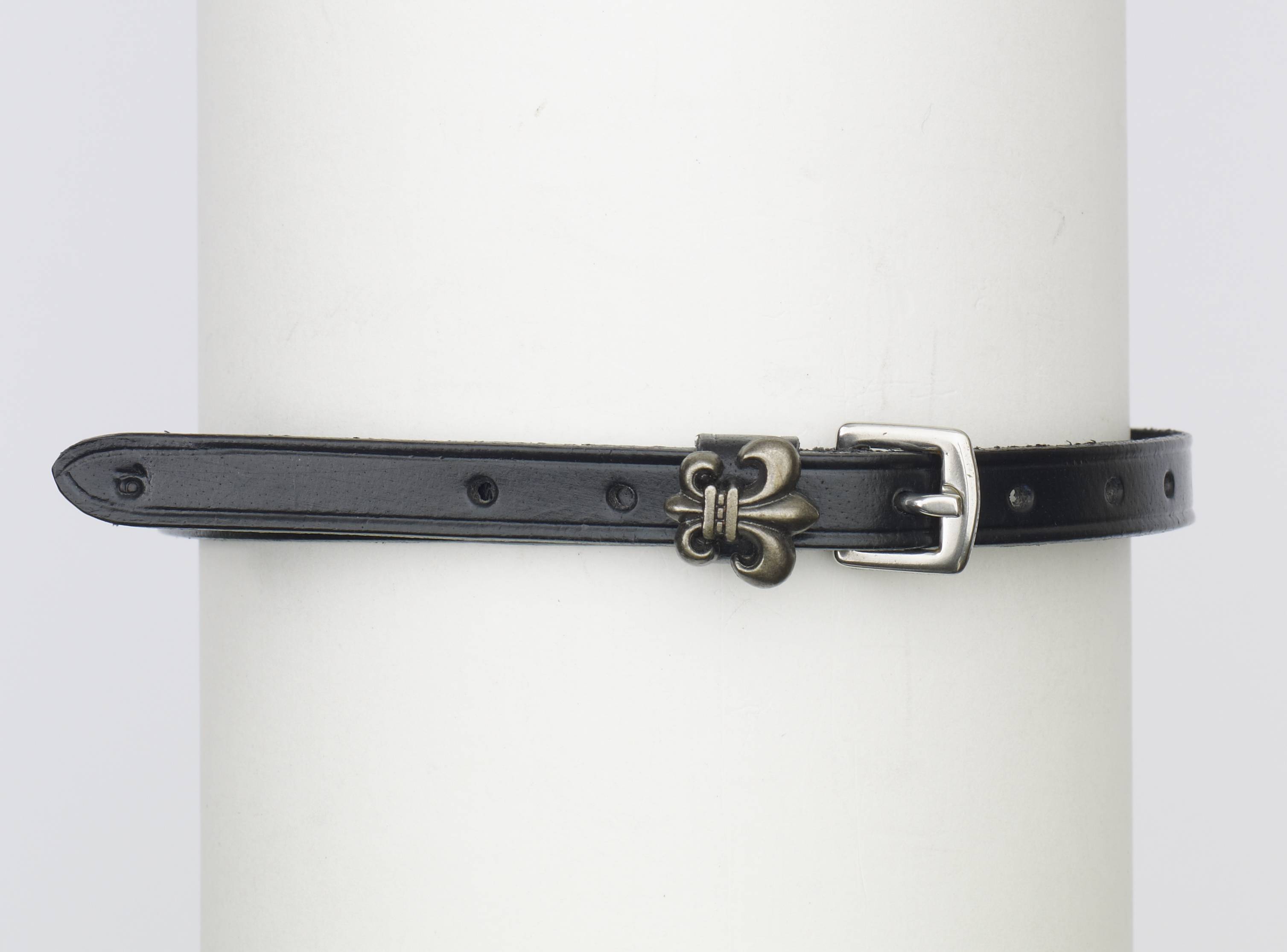 Camelot Fleur-De-Lis Spur Strap