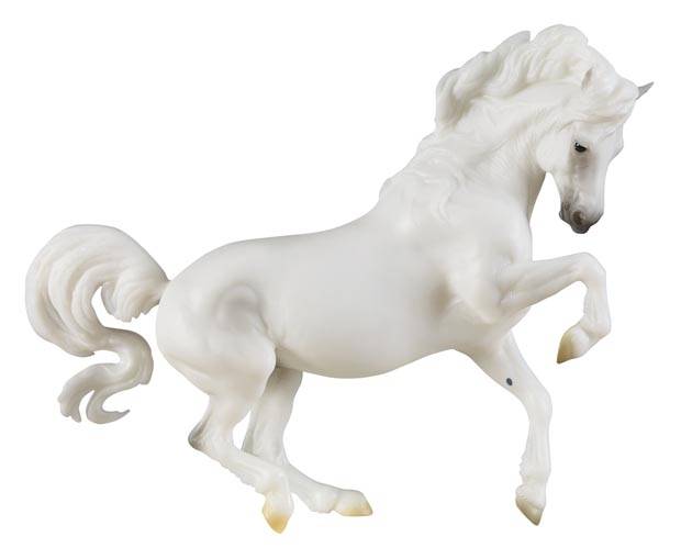 Breyer Traditional Series Banks Vanilla - Connemara