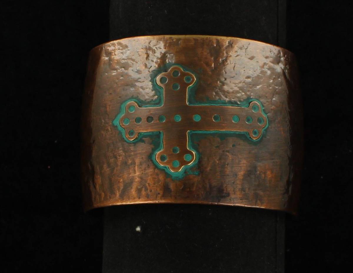 Blazin Roxx Hammered Copper Cross Cuff Bracelet