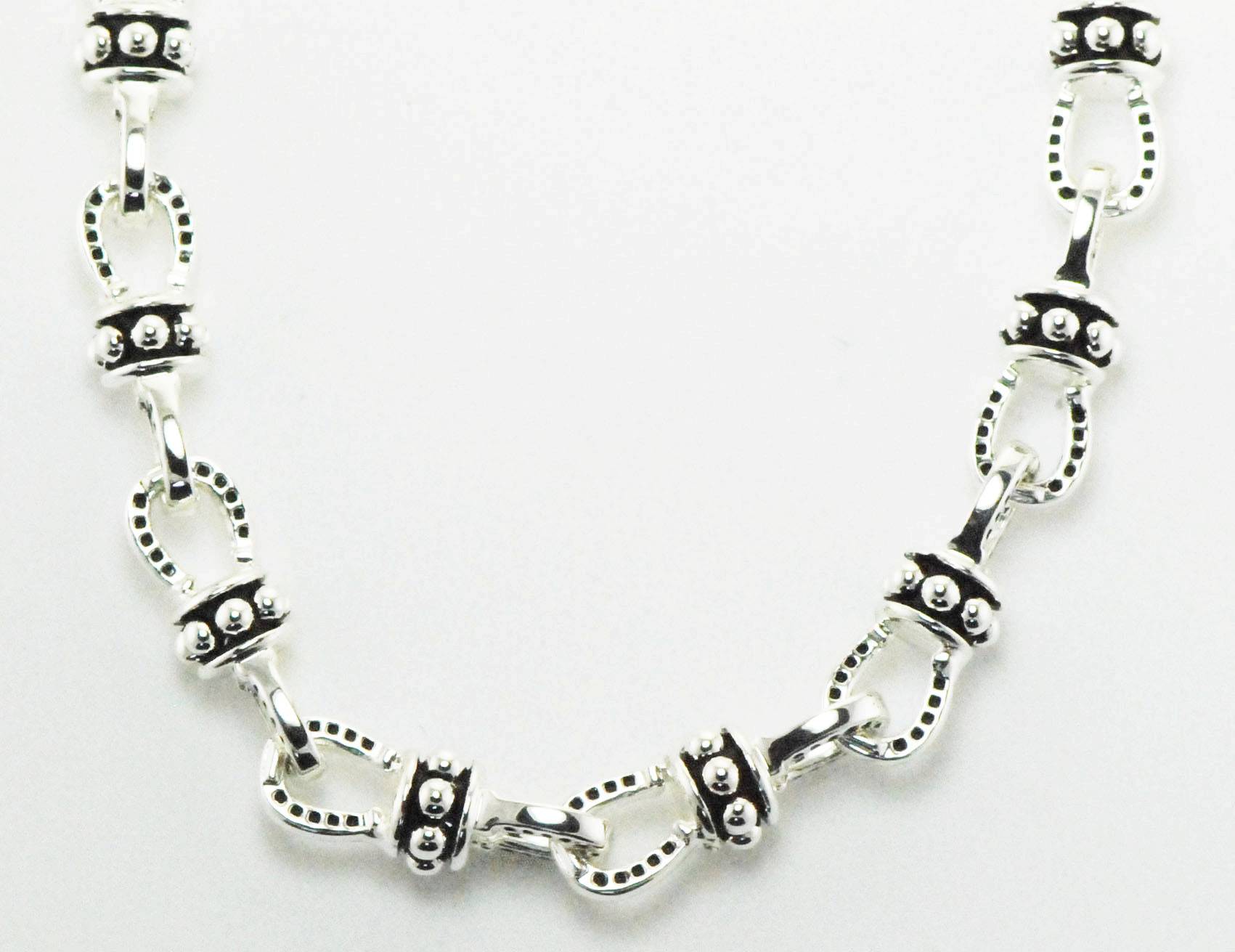 5-851011 Western Edge Beaded Horseshoe Chain Necklace sku 5-851011