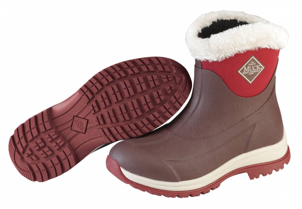 arctic apres slip on muck boot