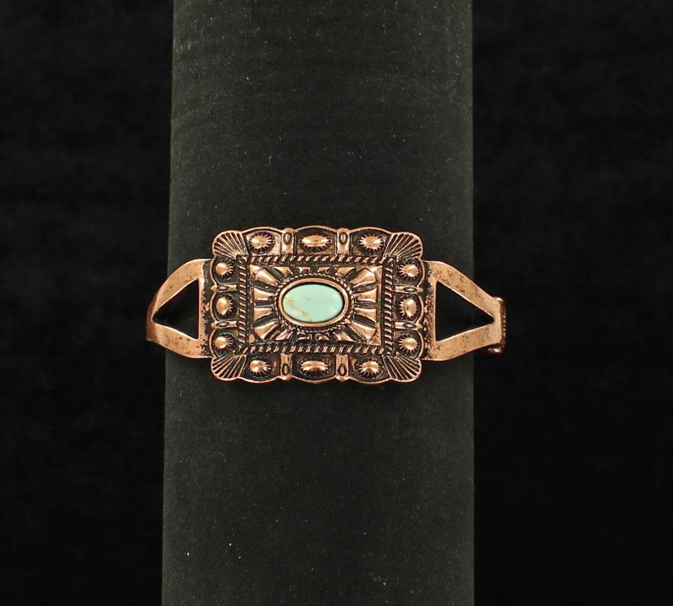 Blazin Roxx Stamped Square Oval Center Stone Snap Bracelet