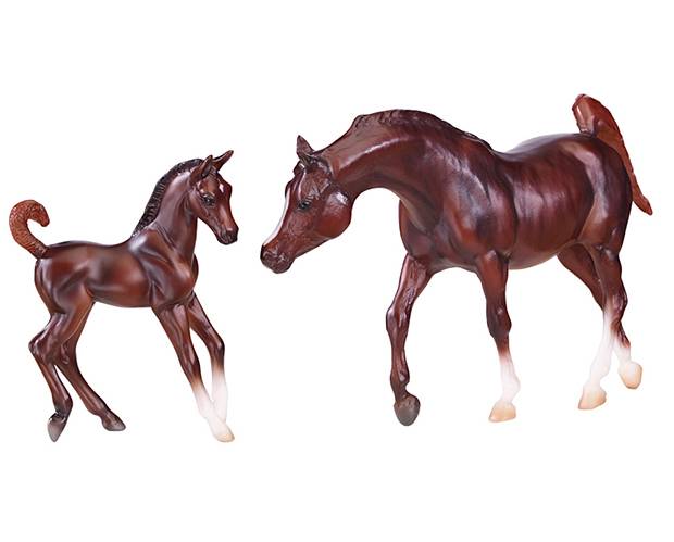 Breyer Classics Chestnut Arabian Horse and Foal