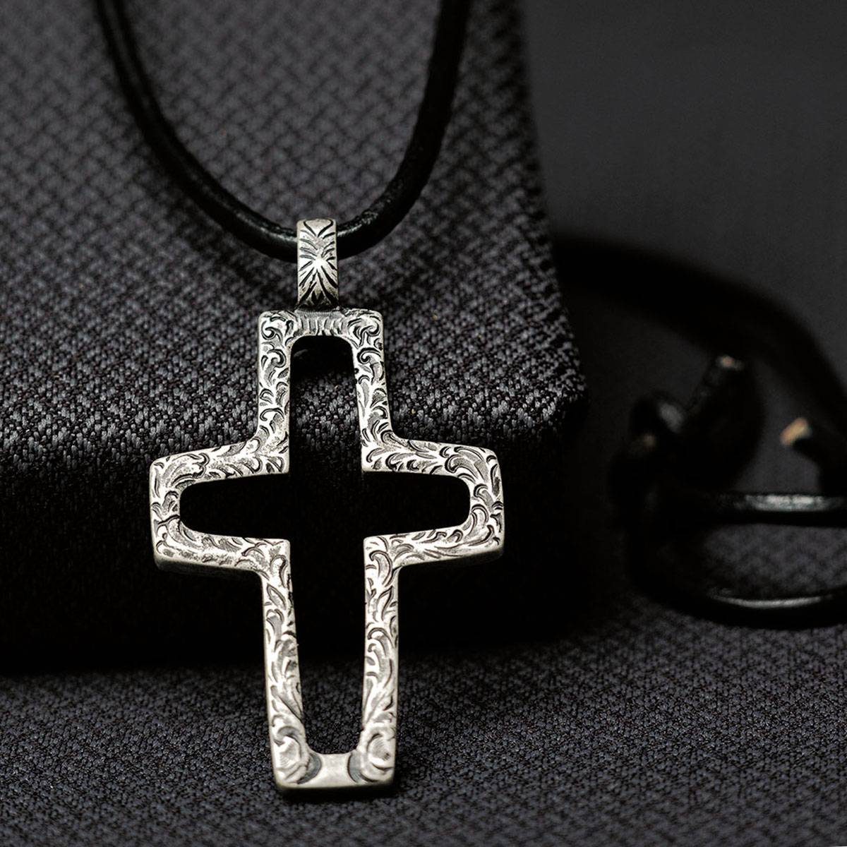 5-921523 Twister Mens Hammered Cross Rope Necklace sku 5-921523