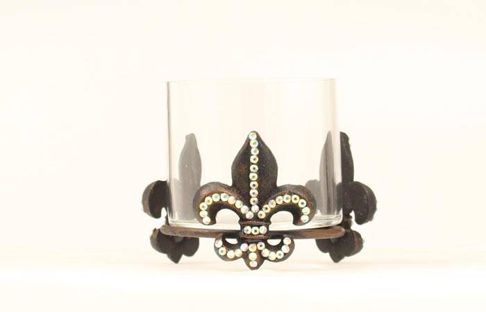 Western Moments Iron Fleur Candle Holder