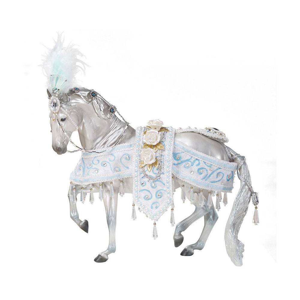 5-978363 Breyer Traditional Celestine Holiday Horse 700121 sku 5-978363