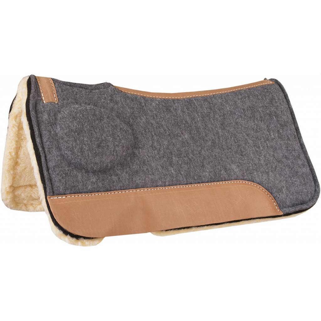 Mustang Correct Fit Contoured Fleece Barrel Pad