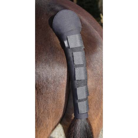 Shires Neoprene Tail Guard